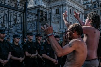 Proteste gegen die Kürzungspolitik in Argentinien beim Generalstreik am 24. Januar