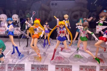 weibliche Superheldinnen Figuren von Sailor Moon zum Kauf aus Japan