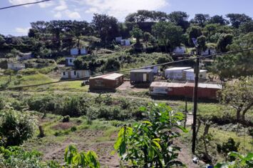 Die selbstverwaltete Kommune eKhenana in der Township Durban: Ort des Widerstands gegen Repression, Gewalt und Zwangsräumung