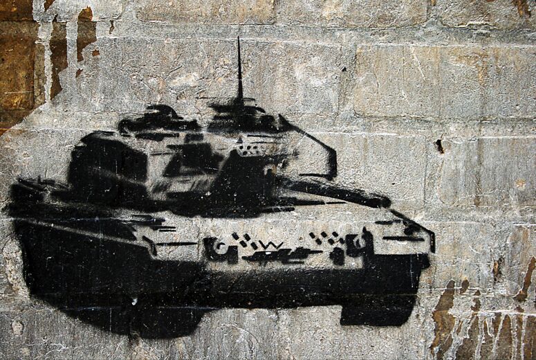 Panzer-Graffito. Deutschland liefert Waffen im Rekordumfang an die Türkei