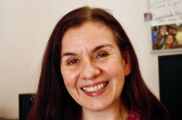 Portrait von Claudia Vera. Interview zum zweiten Verfassungsplebiszit in Chile