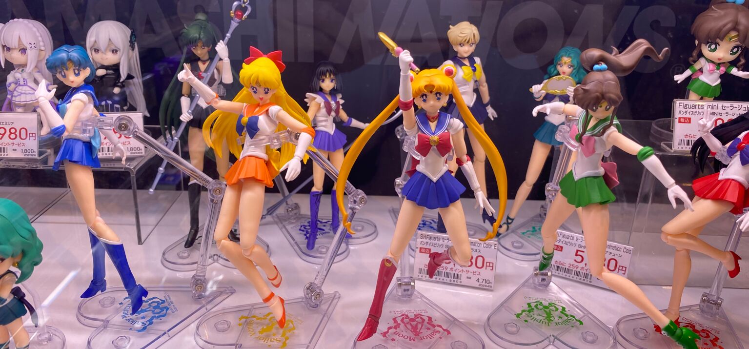 weibliche Superheldinnen Figuren von Sailor Moon zum Kauf aus Japan